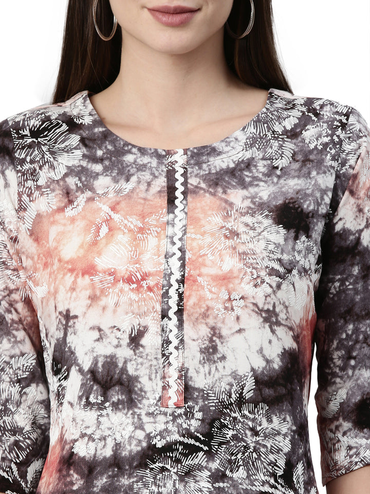 Neerus Black Rayon Printed Kurta - back view