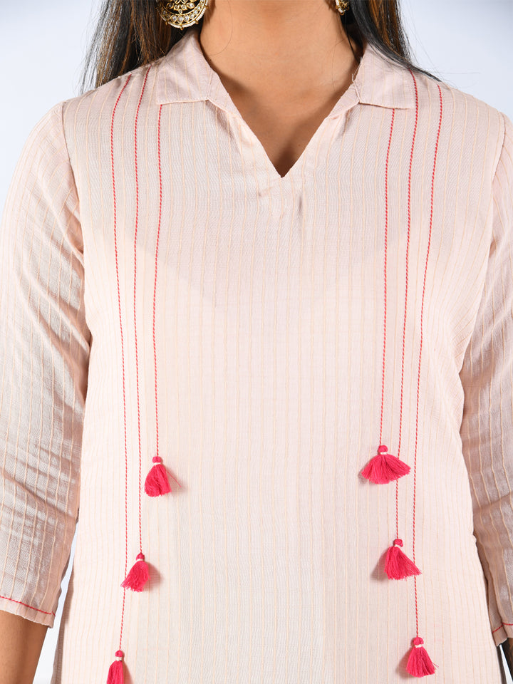 Neerus Orange muslin printed high-low kurta - detail view 1