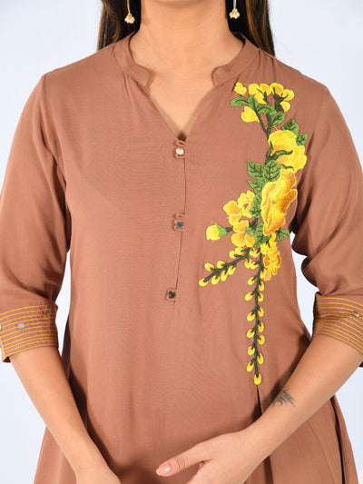 Neeru's Brown Embroidered Straight Kurta