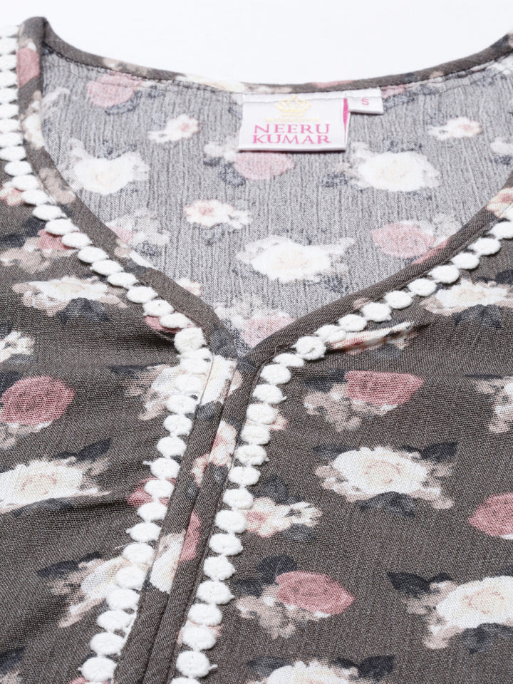Neerus Green rayon solid kurti - detail view 5