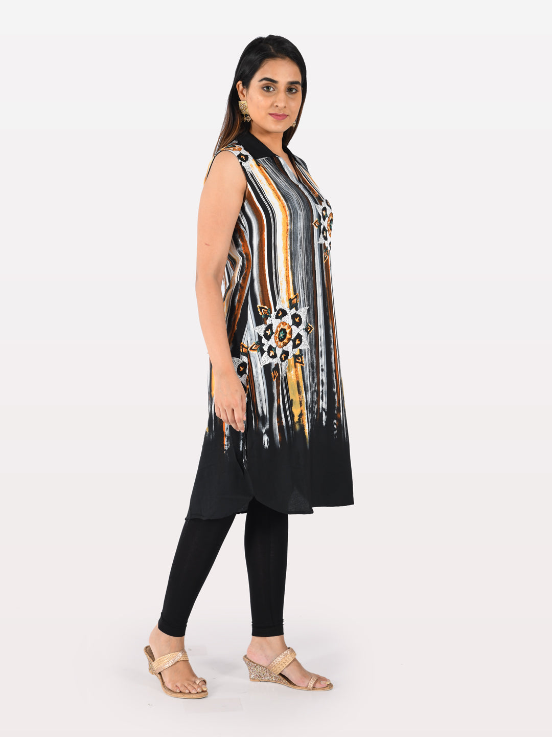 Neerus Black georgette solid kurti - back view