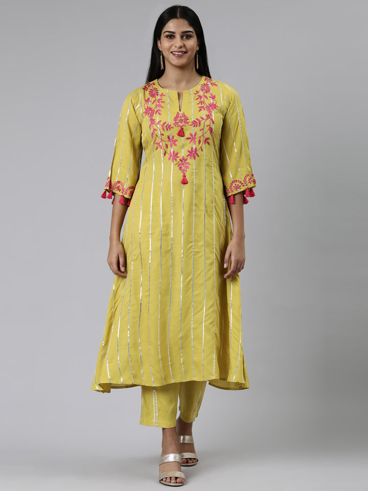 Neerus Green Regular Calf Length Embroidered Kurta Solid Trouser