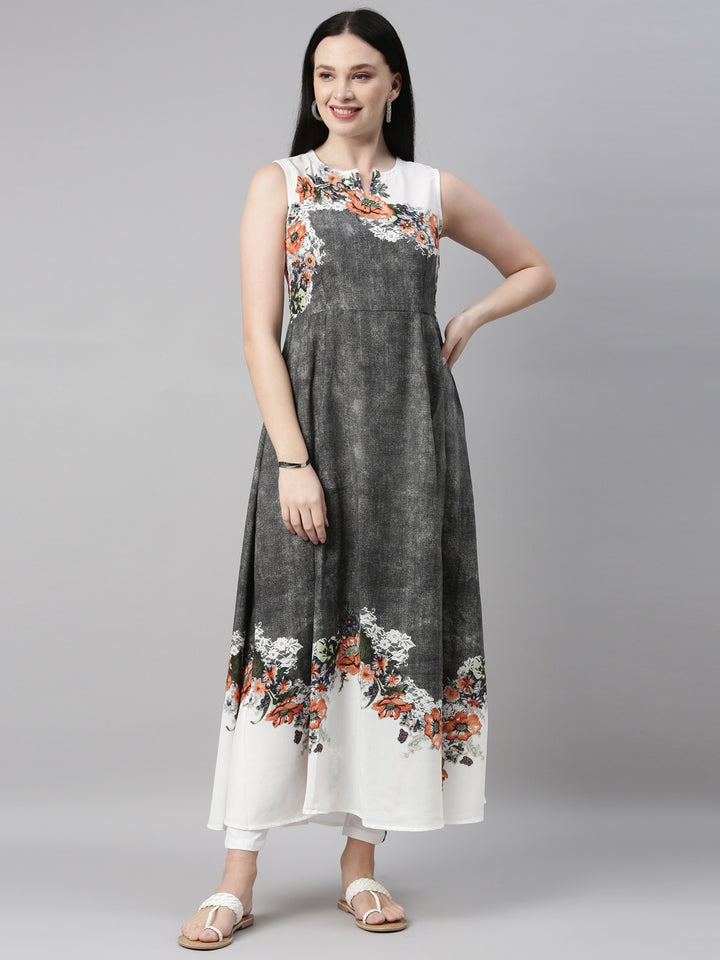 Neerus Grey slub cotton straight kurta - front view