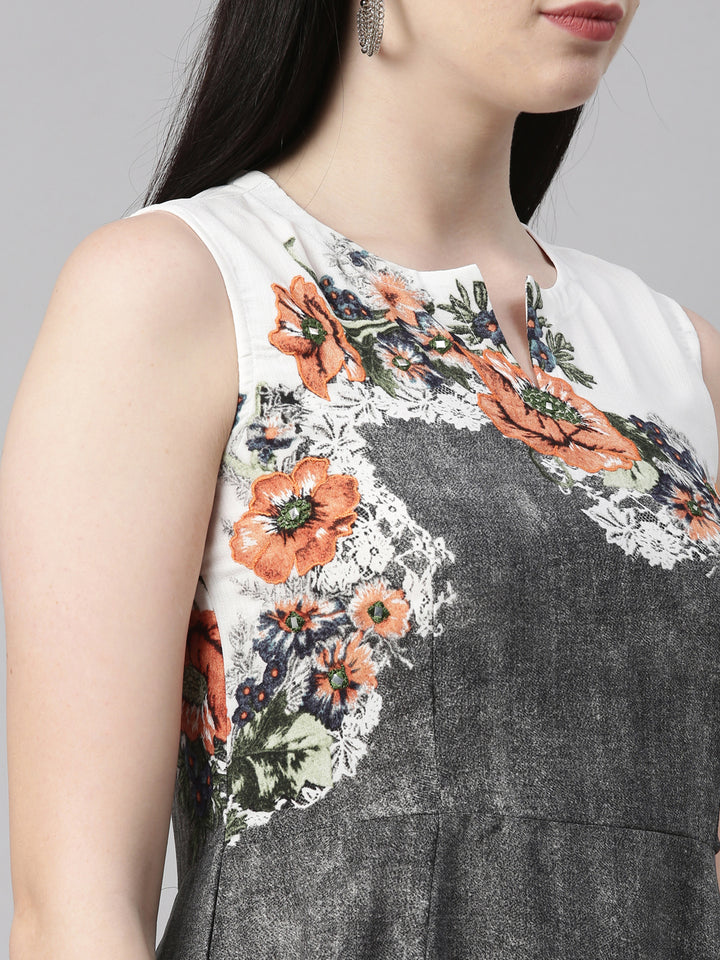 Neerus Grey slub cotton straight kurta - detail view 4
