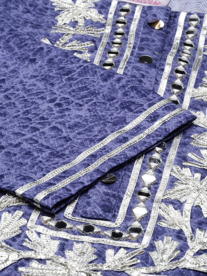 Neerus Blue printed straight kurti - detail view 4