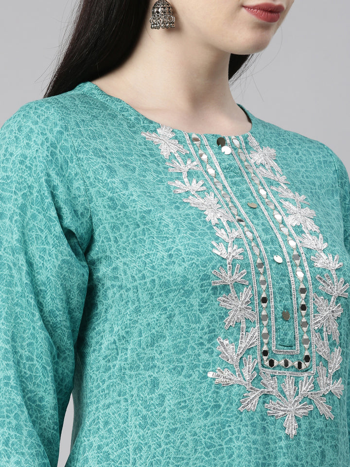 Neerus Green printed straight kurti by Neerus - detail view 4