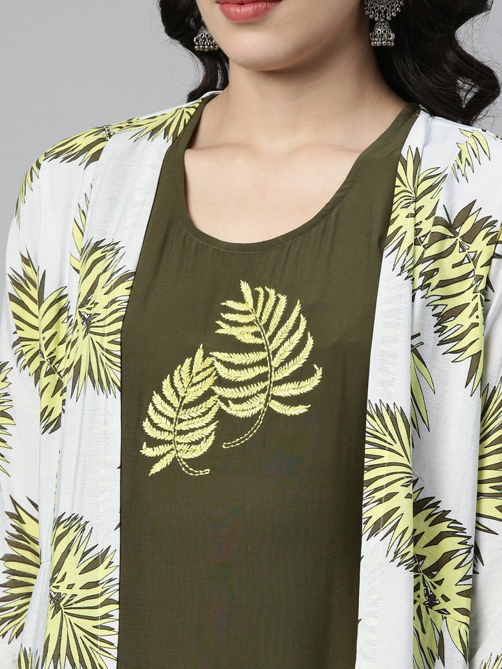 Neerus Green rayon thread embroidered straight kurta - side view