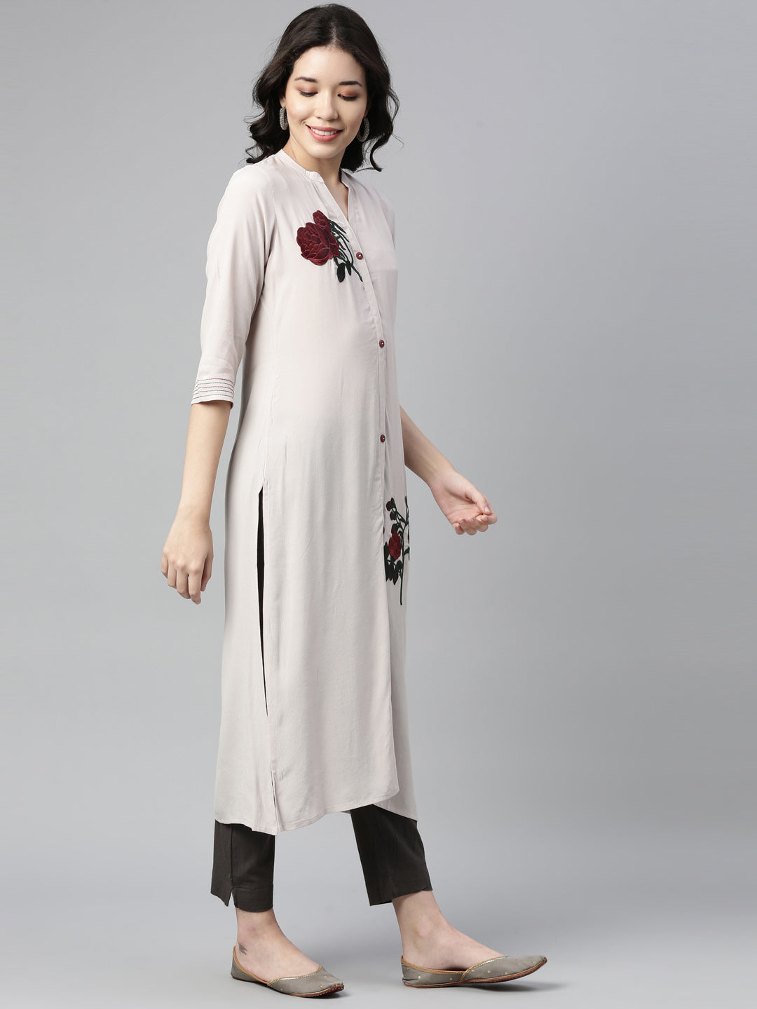 Neeru'S CREAM color, CHIFFON fabric Kurta