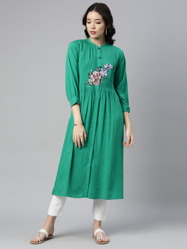 Neerus Green rayon panelled A-line kurti - detail view 1