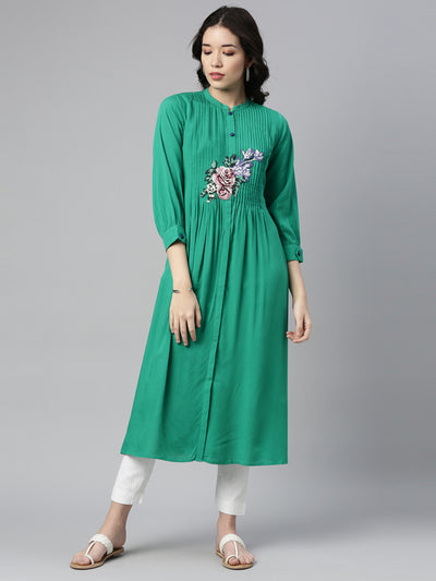 Neeru's Green Color Slub Rayon Fabric Kurta
