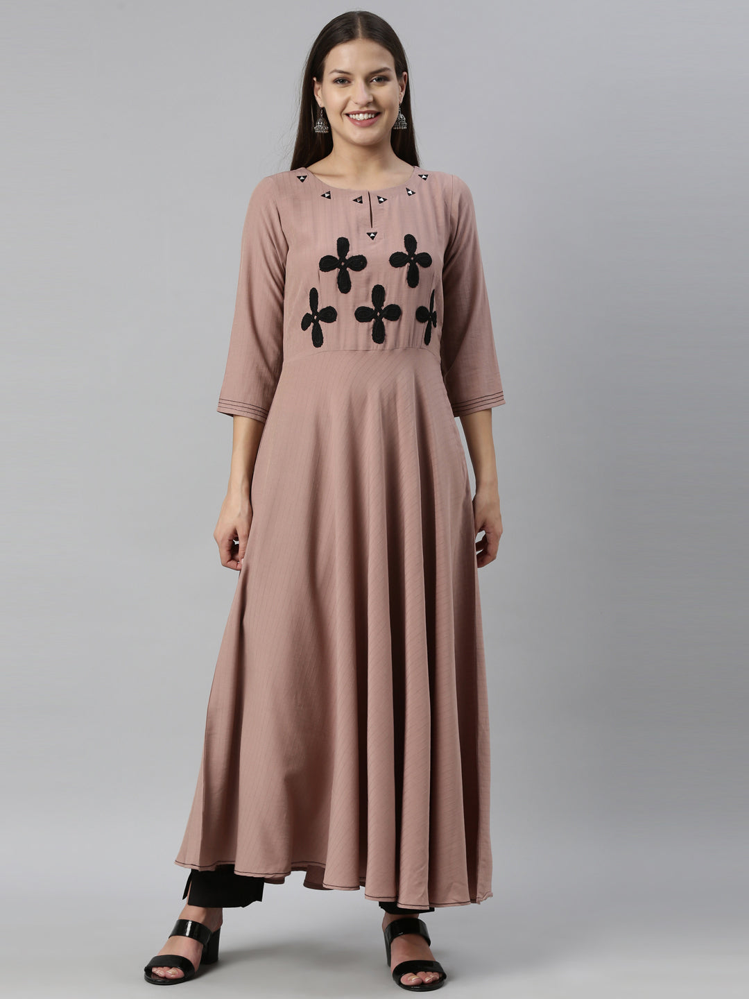 Neerus Onion Color Muslin Fabric Kurta