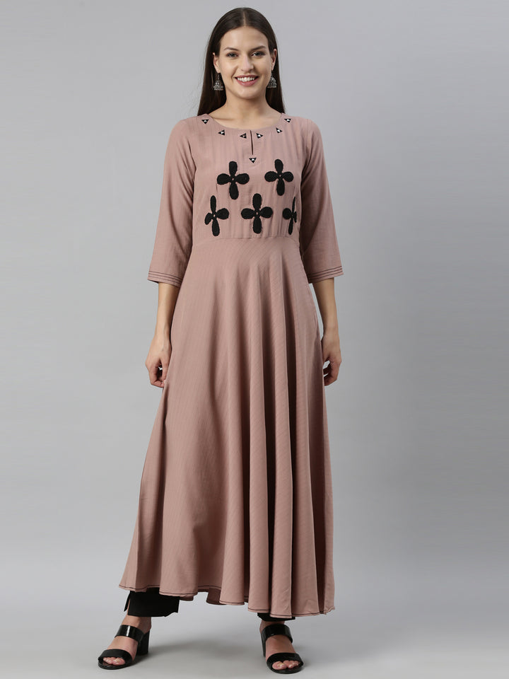 Neerus Onion Color Muslin Fabric Kurta