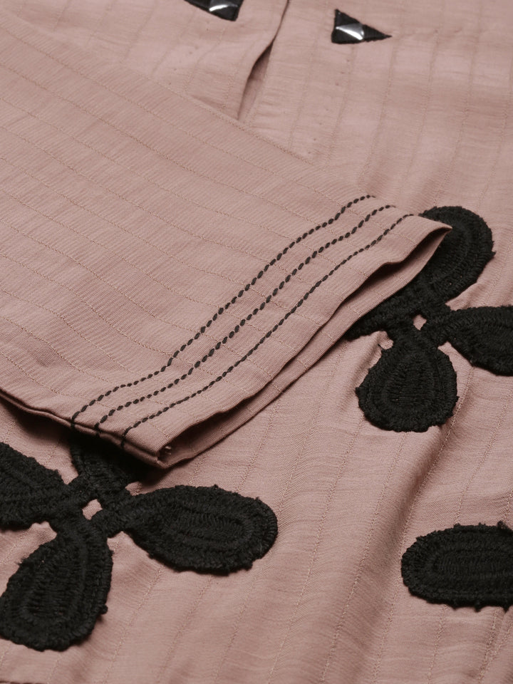 Neerus Onion Color Muslin Fabric Kurta