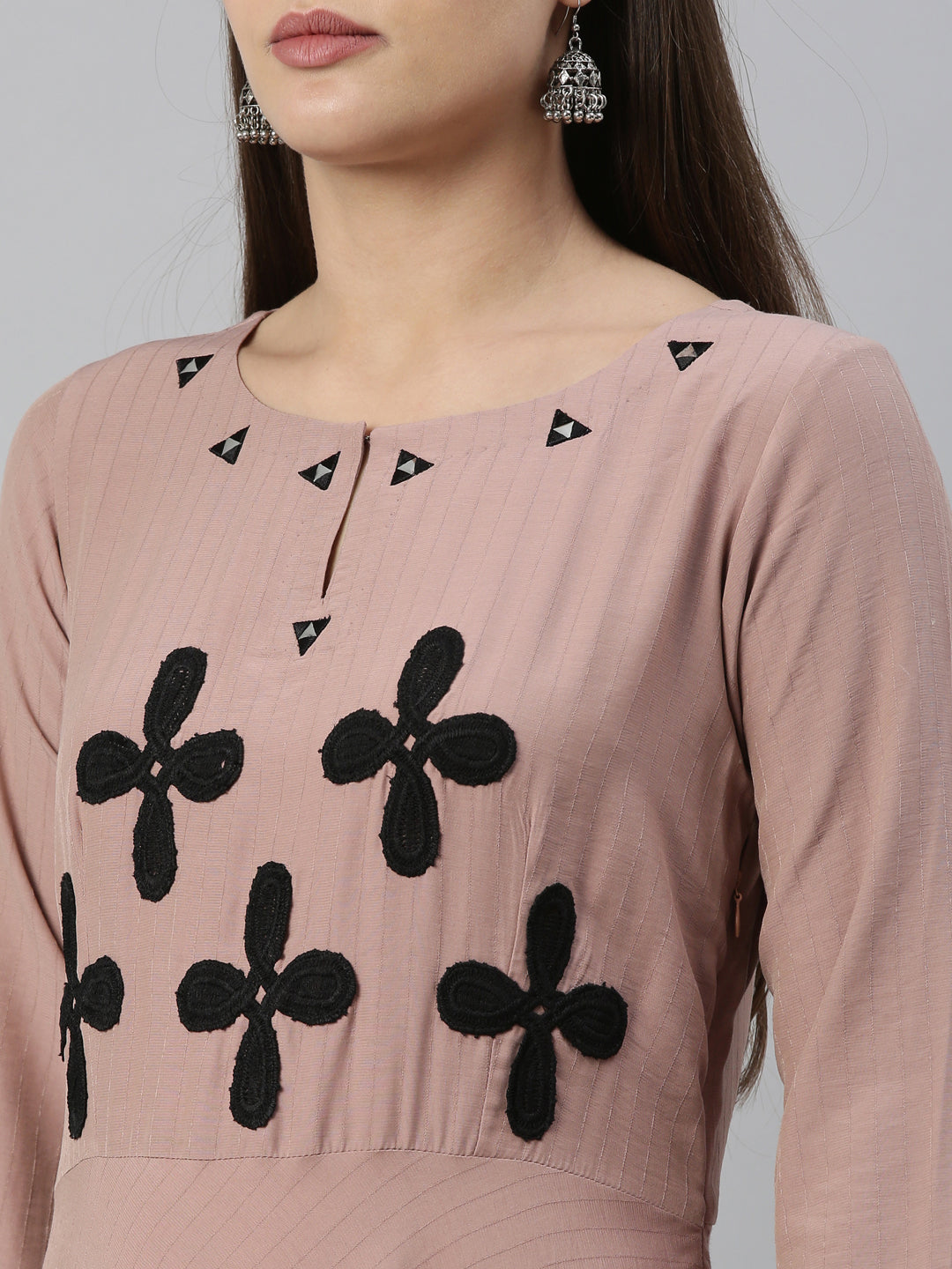 Neerus Onion Color Muslin Fabric Kurta