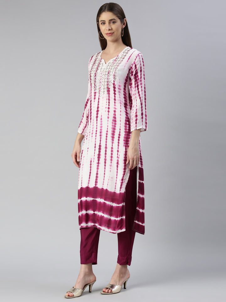 Neerus Purple muslin printed kurta set - back view