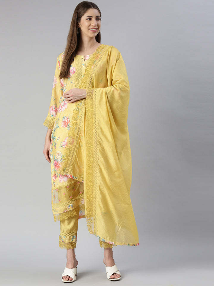 Neerus Green printed kurta set with trouser and dupatta - detail view 2