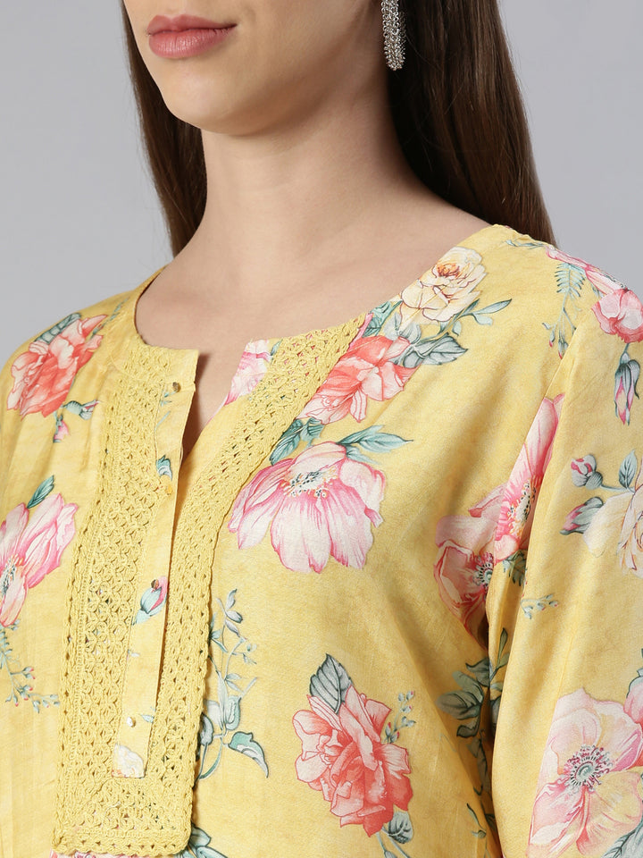 Neerus Green printed kurta set with trouser and dupatta - detail view 1