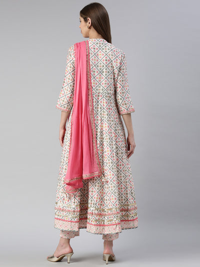 Neerus Women  Printed Solid Calf Length Kurta And Trousers With Dupatta