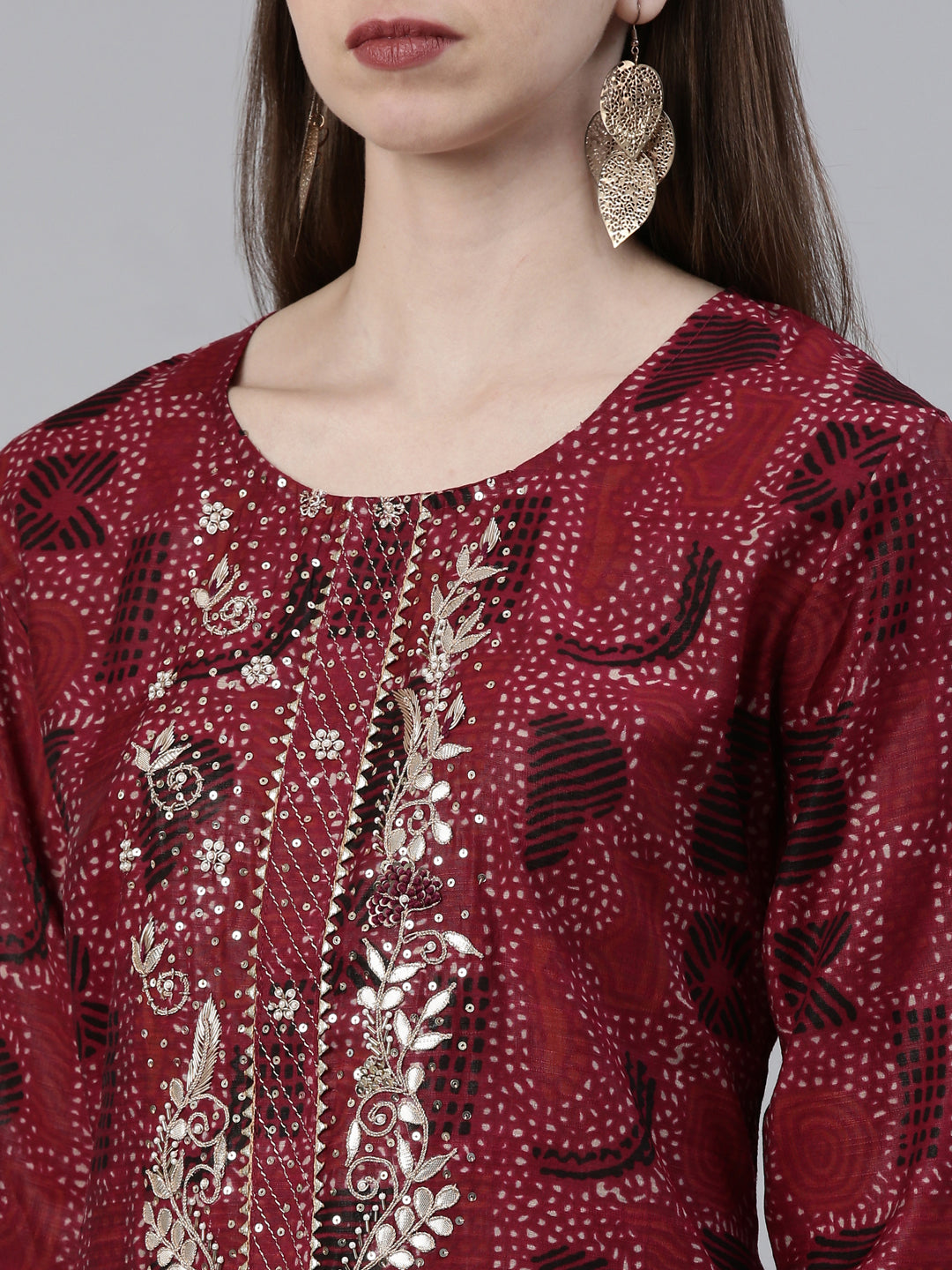 Neerus Maroon printed kurta set with trouser and dupatta - detail view 1