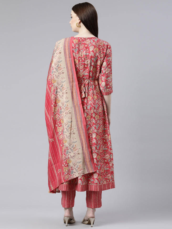 Neerus Red printed kurta set with trouser and dupatta - side view