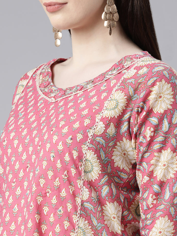 Neerus Pink cotton printed kurta set with trouser and dupatta - detail view 1