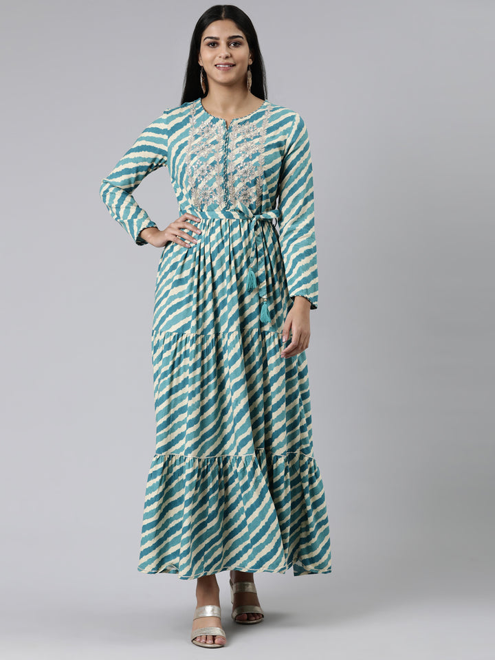 Neerus Green viscose rayon printed A-line dress - front view