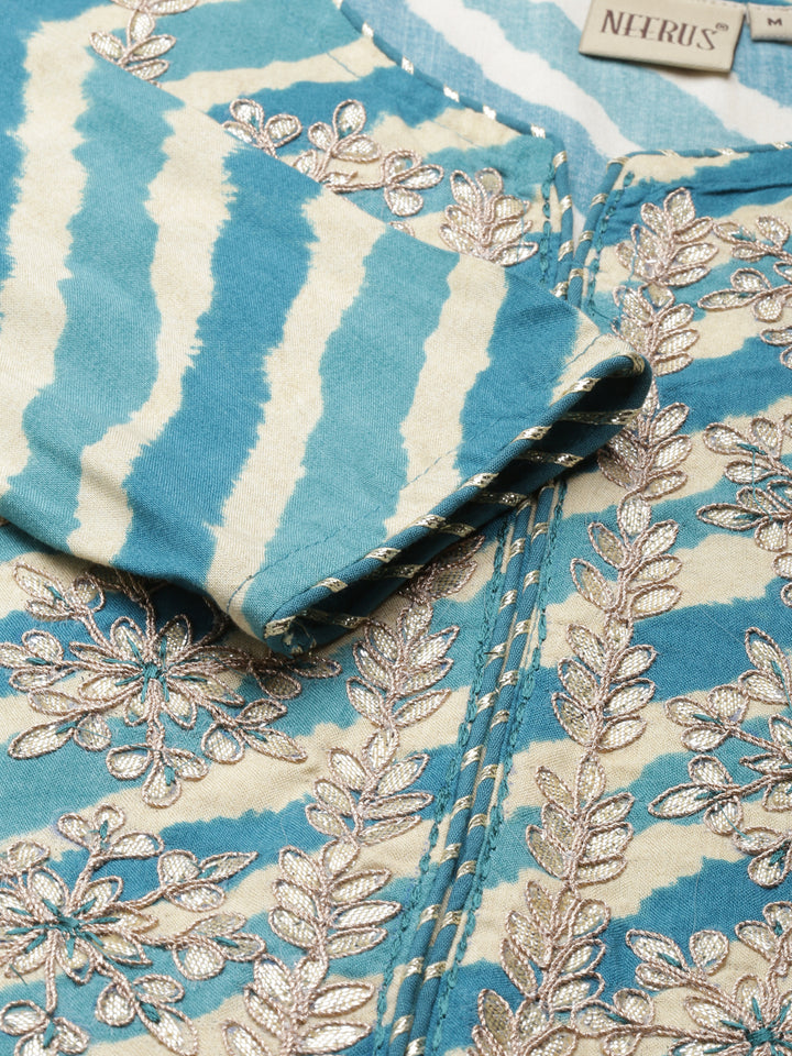 Neerus Green viscose rayon printed A-line dress - detail view 1