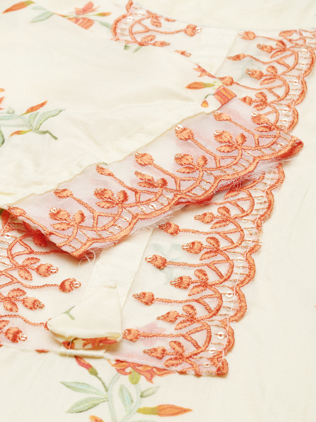 Neerus Green Viscose Rayon Embroidered Kurta Set - detail view 2
