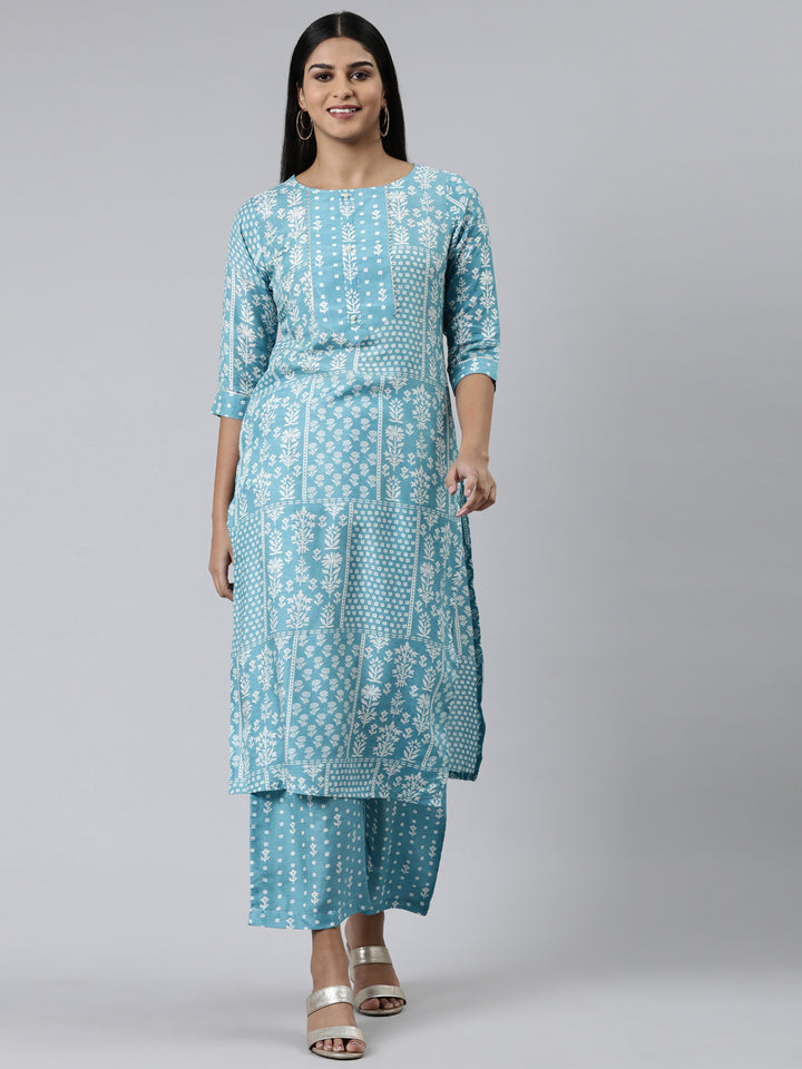 Neerus Green viscose rayon printed kurta set with palazzo - front view