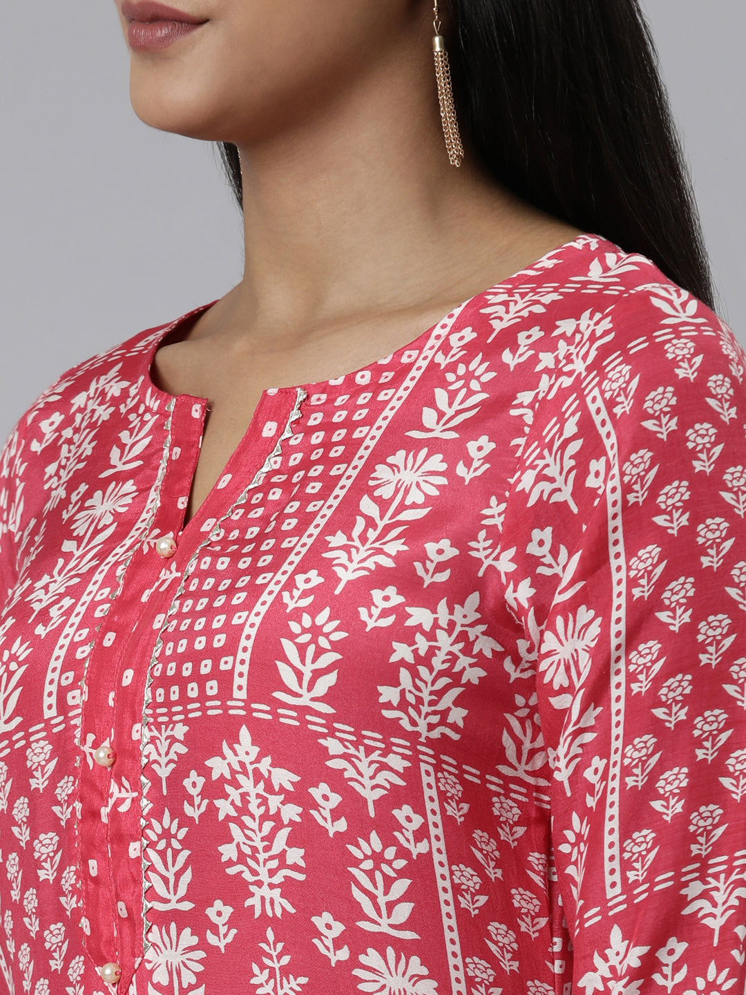 Neerus Pink viscose rayon printed kurta set - detail view 2