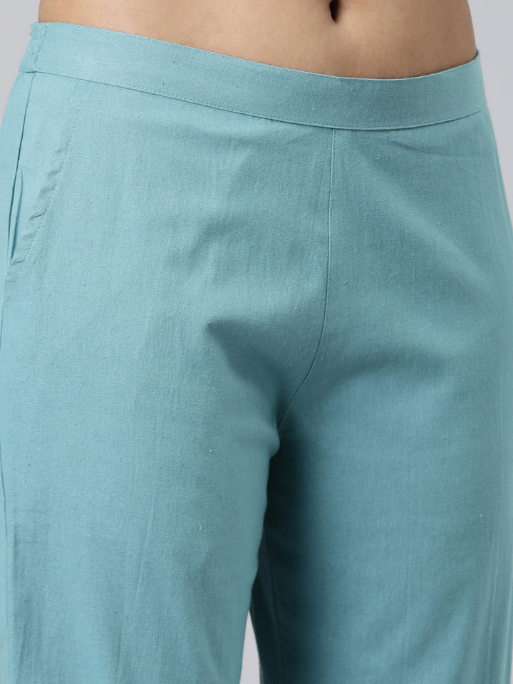 Neerus Green cotton printed kurta set with trousers - detail view 2