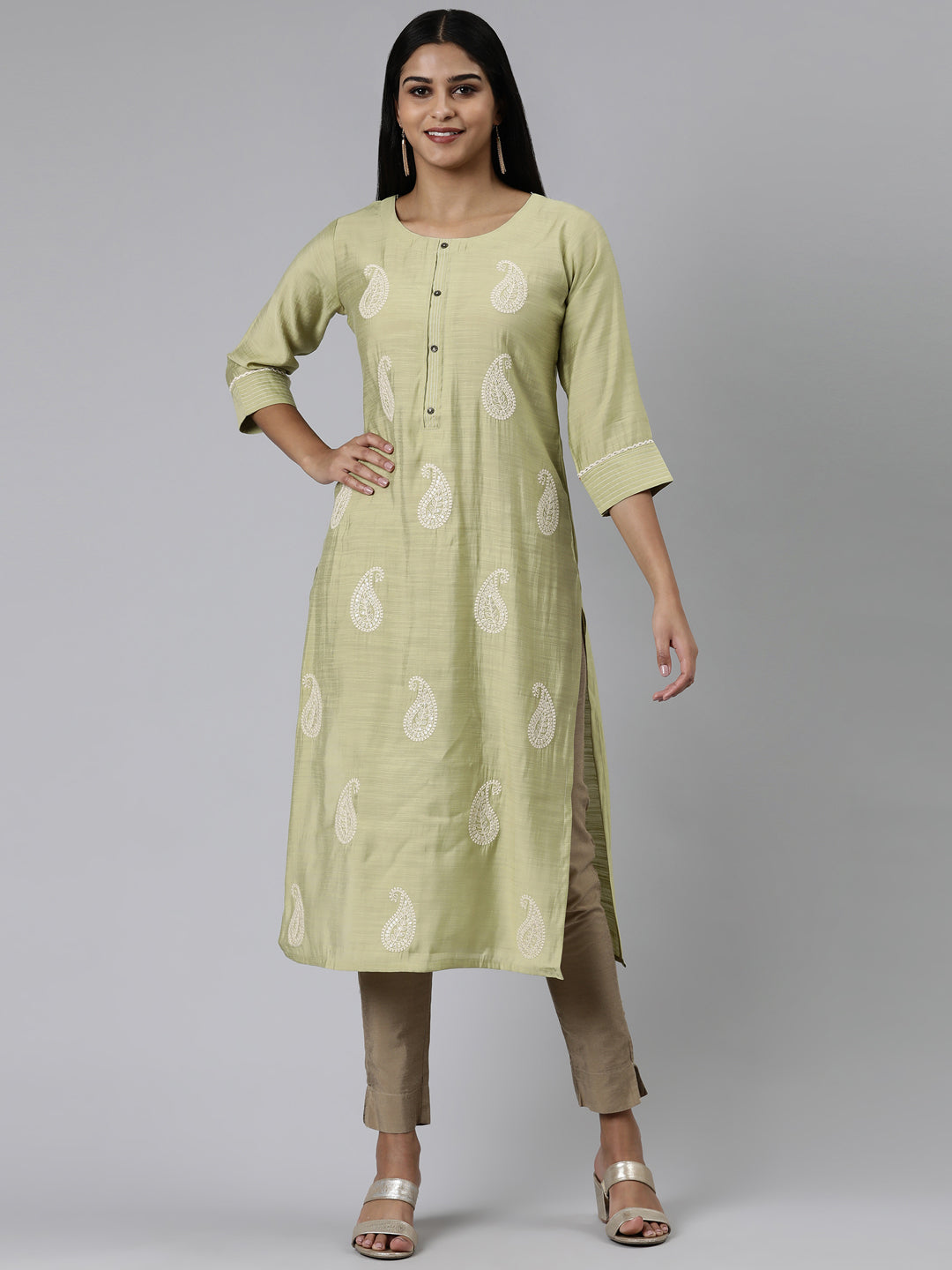 Neerus Green Straight Embroidered Cotton Kurtas