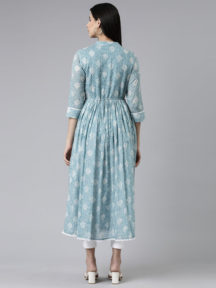 Neerus Green Straight Printed Cotton Kurtas