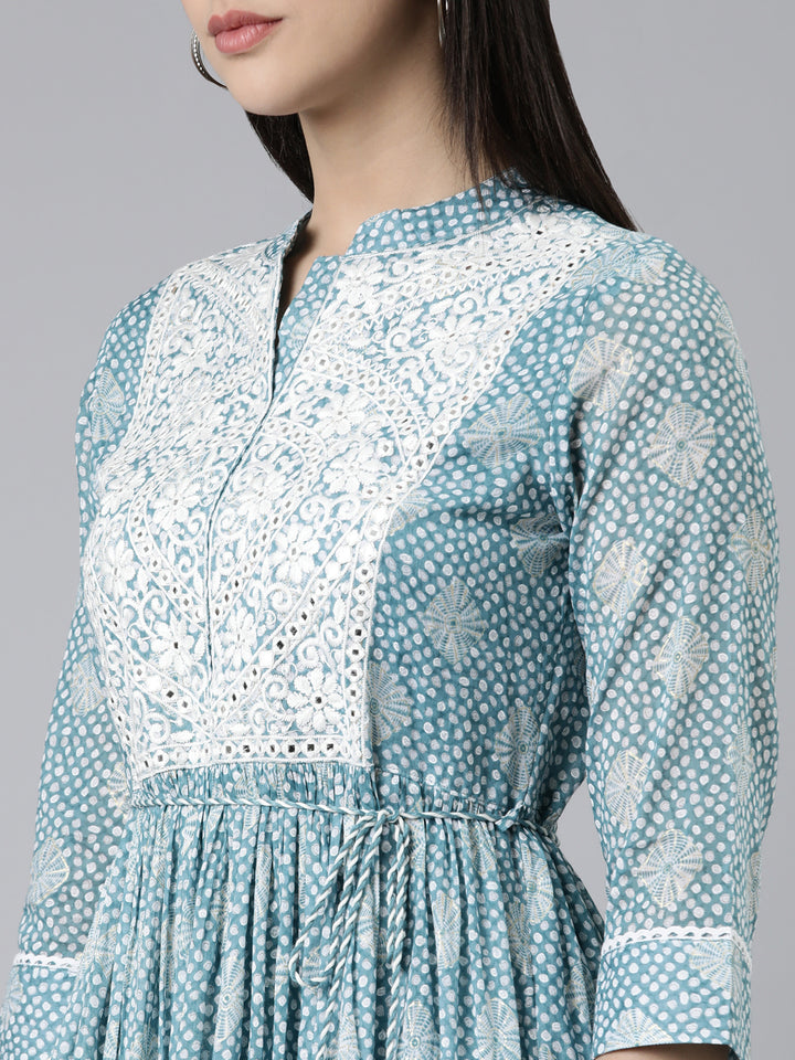 Neerus Green Straight Printed Cotton Kurtas