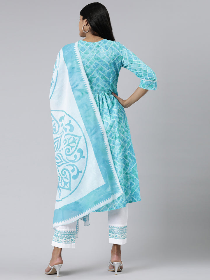Neerus Green cotton printed kurta set with trouser and dupatta - side view