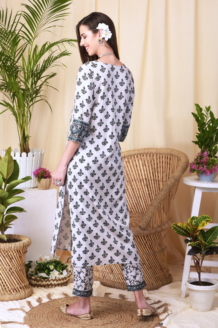 Neerus Grey cotton solid kurta - back view